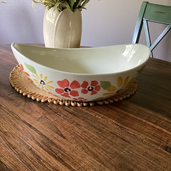 Pier 1 "Flowers" Earthenware Hand Painted Large Serving Bowl - Picture 2 of 8